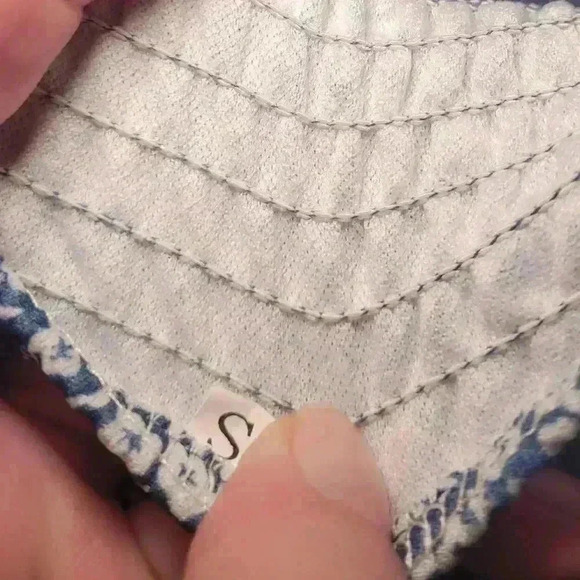 woman's dress size small flower print - Picture 4 of 5